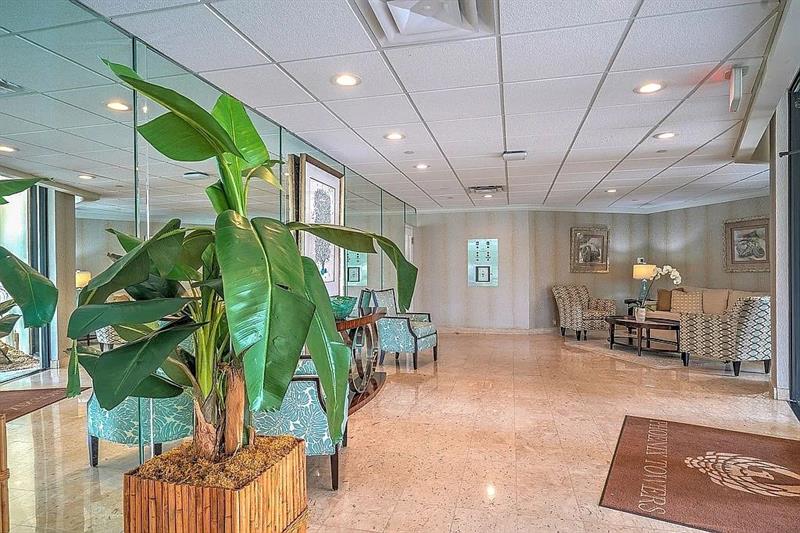 Image 55 of 62 For 2800 Ocean Dr  A5b