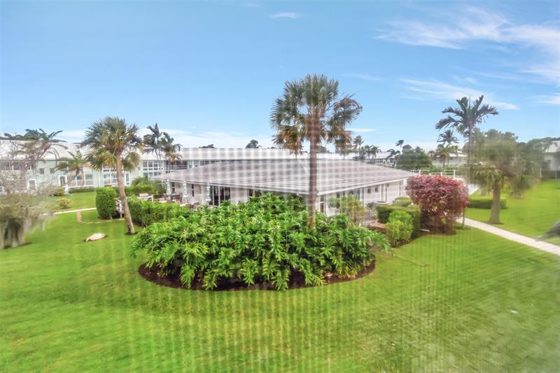Image 4 of 33 For 5520 Ocean Blvd  111