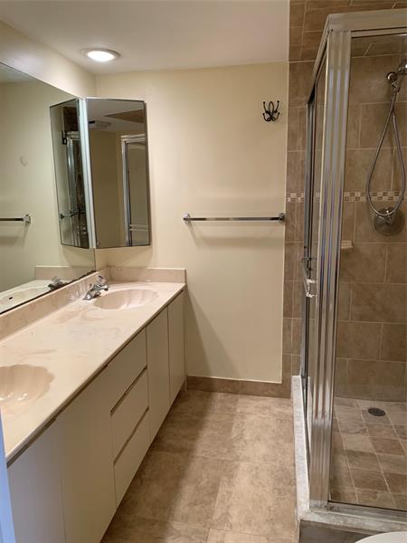 Image 17 of 34 For 2944 Waterford Dr  2944