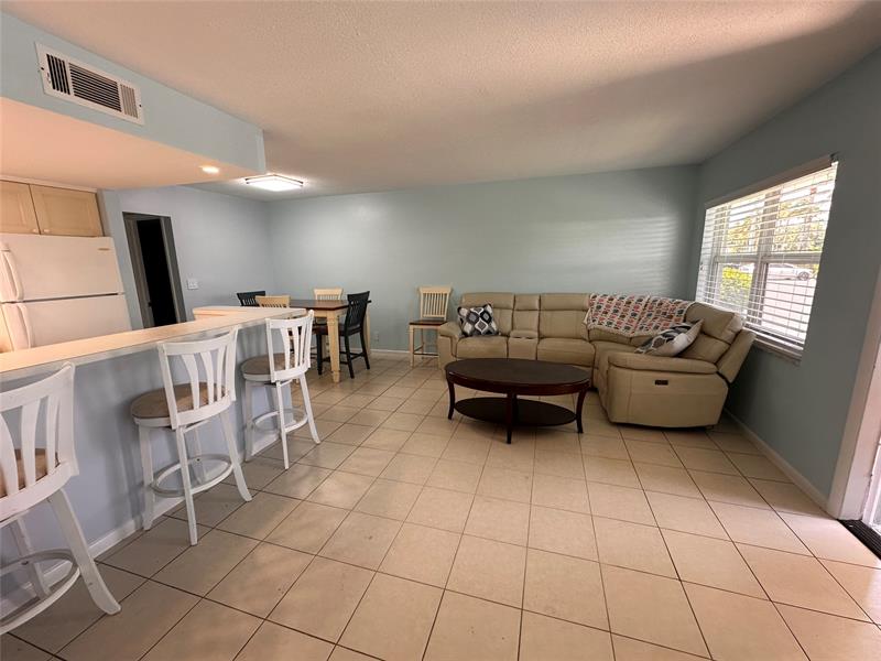 Image 14 of 41 For 5550 Ocean Blvd  103
