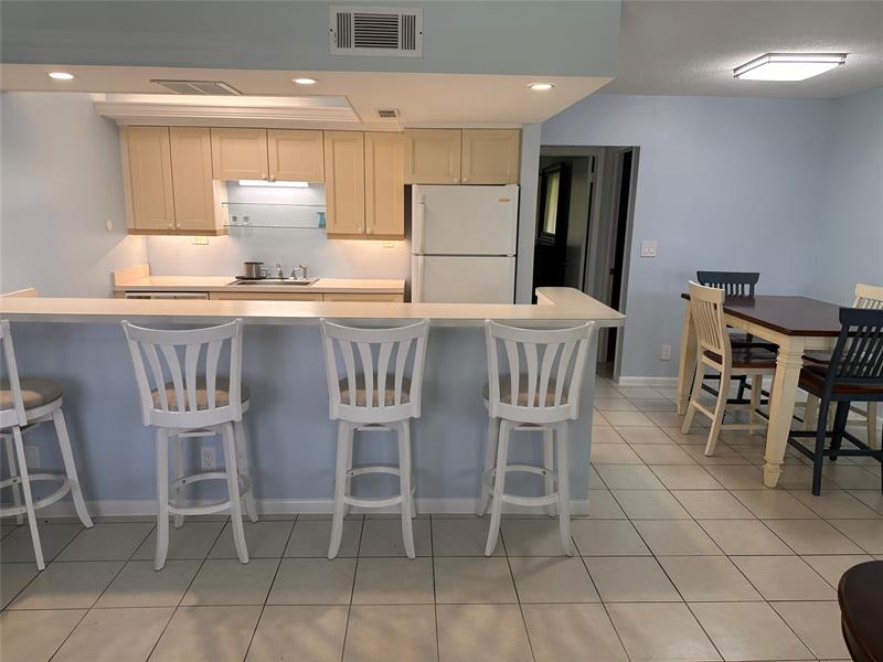 Image 15 of 41 For 5550 Ocean Blvd  103