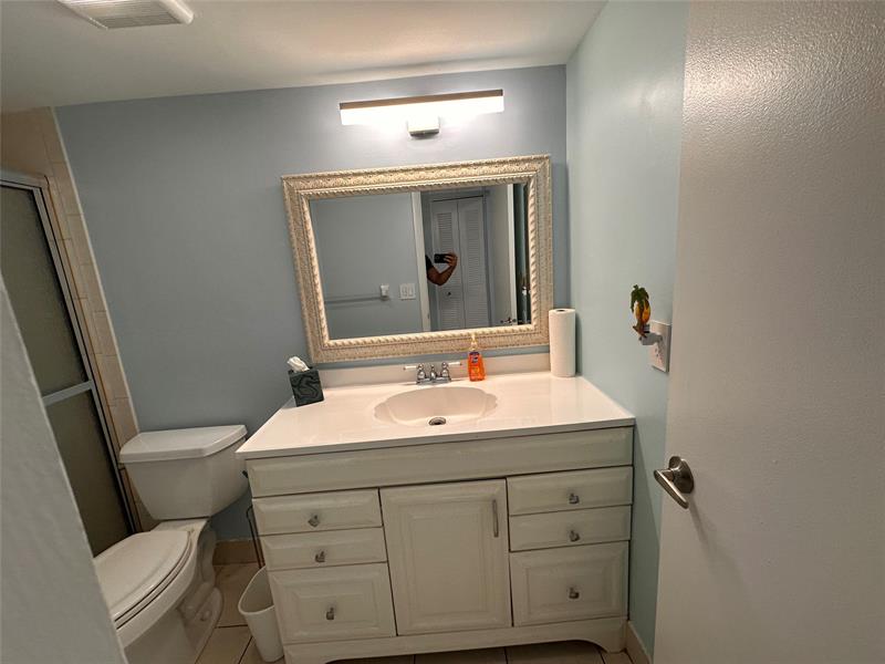 Image 20 of 41 For 5550 Ocean Blvd  103