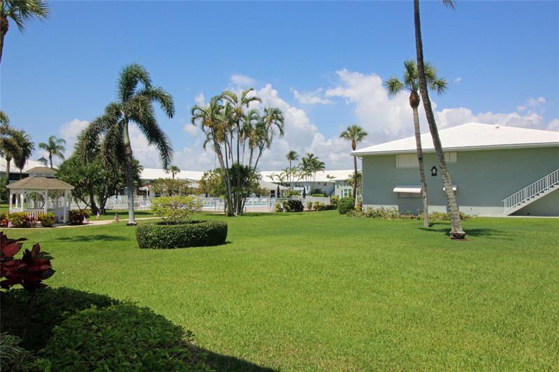 Image 5 of 41 For 5550 Ocean Blvd  103