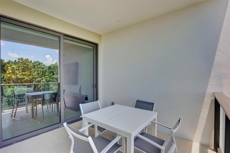 Image 13 of 73 For 3040 Ocean Blvd  N205
