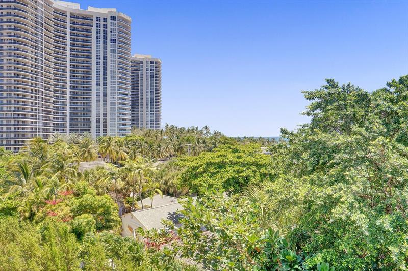 Image 16 of 73 For 3040 Ocean Blvd  N205