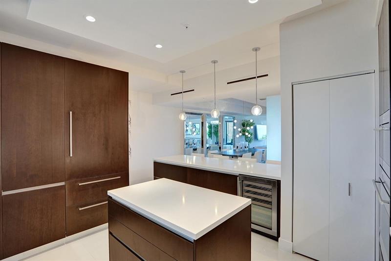 Image 26 of 73 For 3040 Ocean Blvd  N205