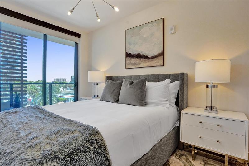 Image 49 of 73 For 3040 Ocean Blvd  N205