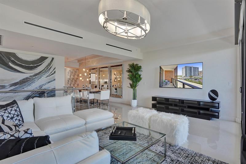 Image 8 of 73 For 3040 Ocean Blvd  N205