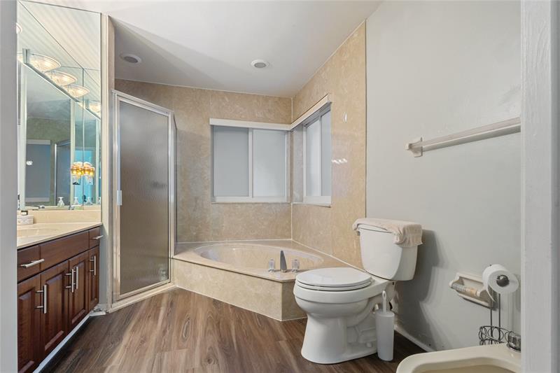 Image 11 of 23 For 7626 87th Ave