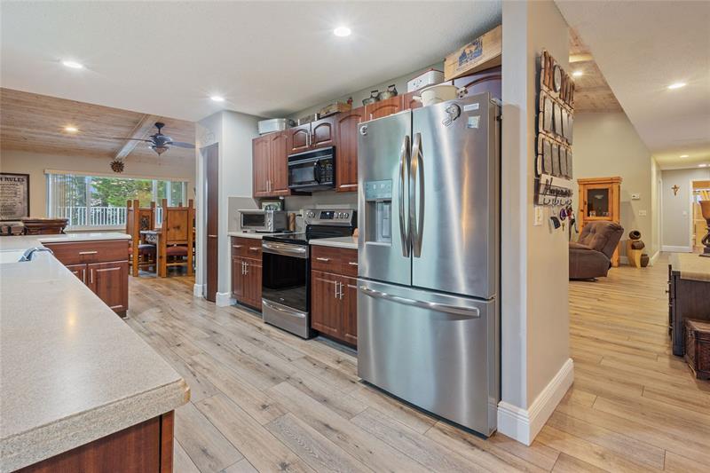 Image 16 of 23 For 7626 87th Ave