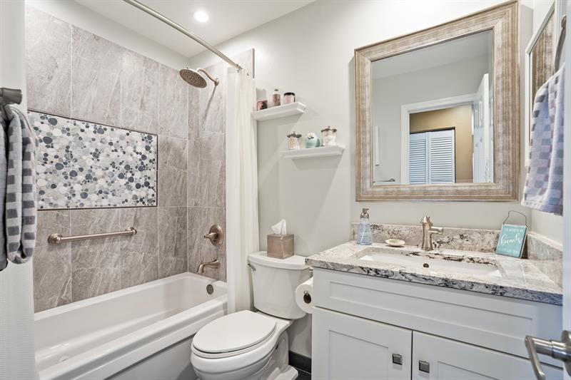 Image 14 of 31 For 112 Liberty Ct  112