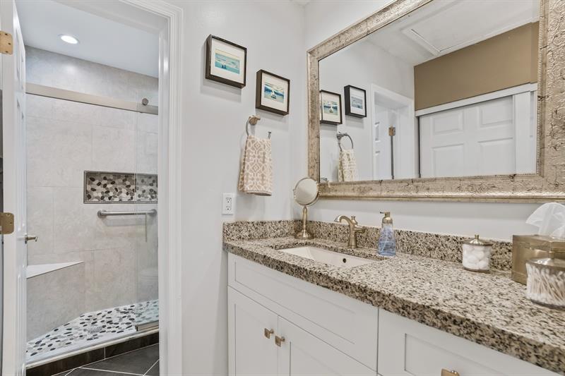 Image 19 of 31 For 112 Liberty Ct  112
