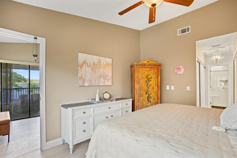Image 21 of 31 For 112 Liberty Ct  112