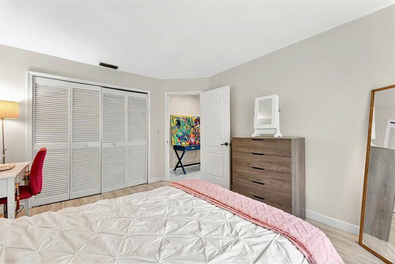 Image 30 of 37 For 1106 Waterbrook Ln
