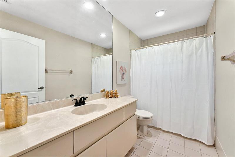 Image 31 of 37 For 1106 Waterbrook Ln