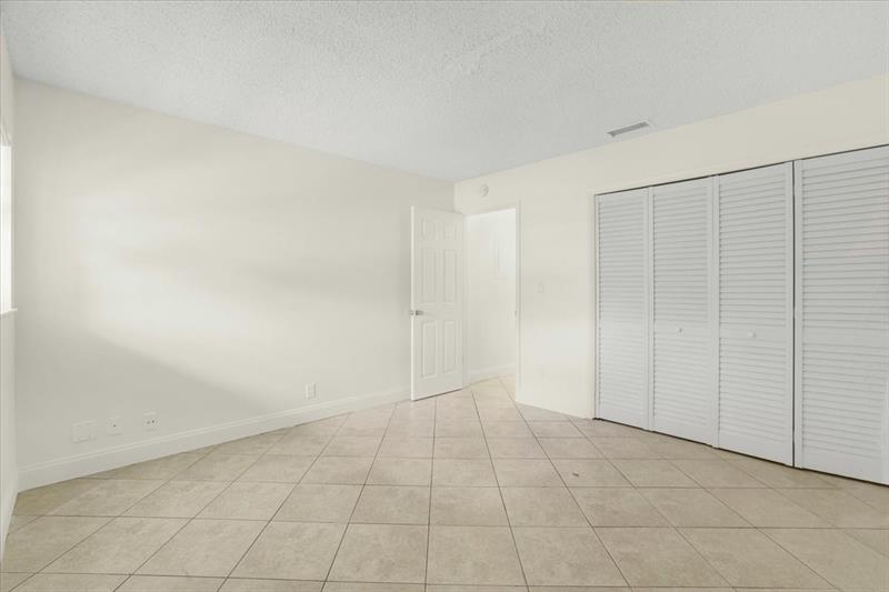 Image 25 of 33 For 10151 35th St  2-b