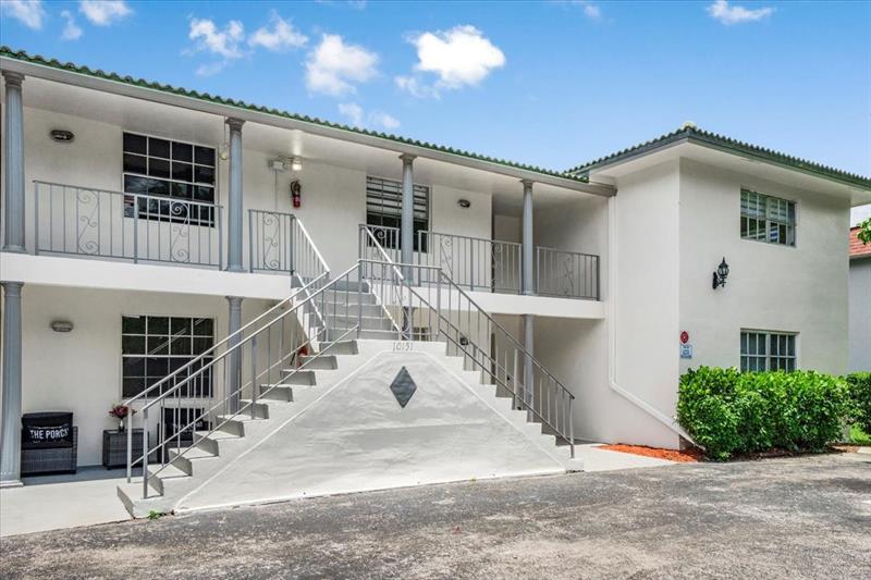 Image 3 of 33 For 10151 35th St  2-b