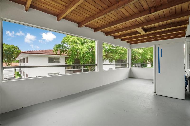 Image 30 of 33 For 10151 35th St  2-b
