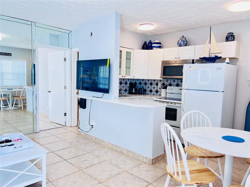 Image 12 of 21 For 120 20 Ave  12