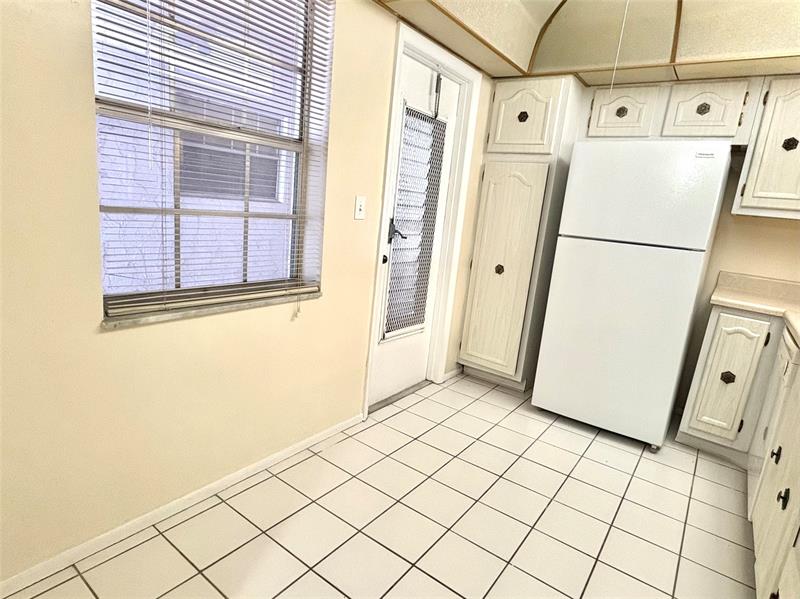 Image 13 of 31 For 4140 44th Ave  116