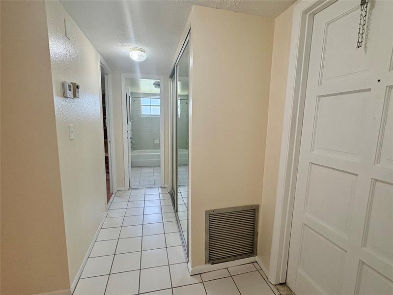 Image 14 of 31 For 4140 44th Ave  116