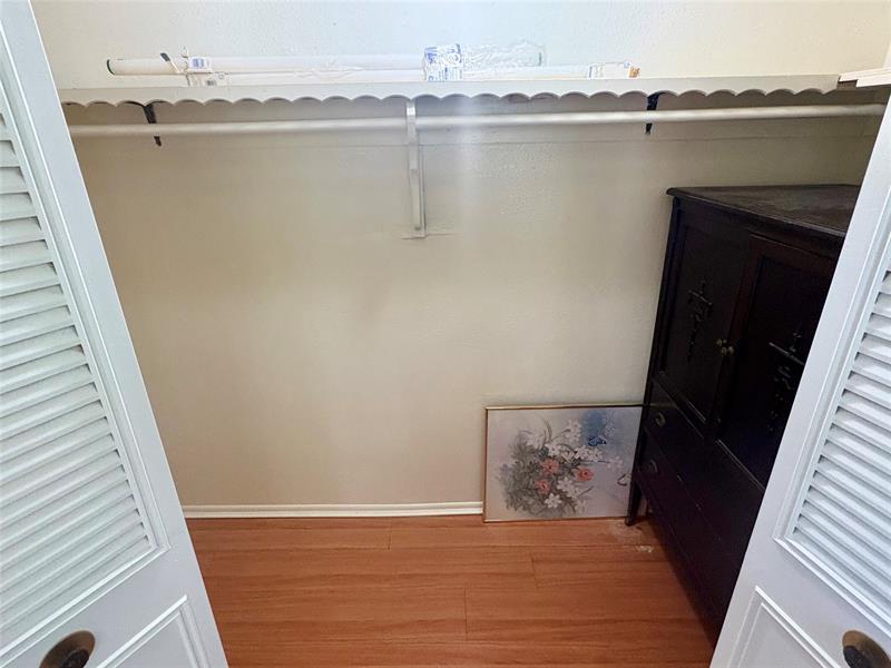 Image 17 of 31 For 4140 44th Ave  116