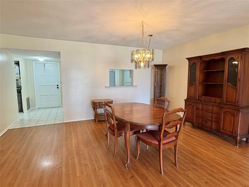Image 7 of 31 For 4140 44th Ave  116