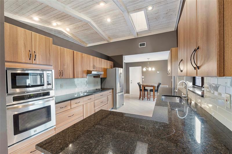 Image 14 of 50 For 8208 80th St