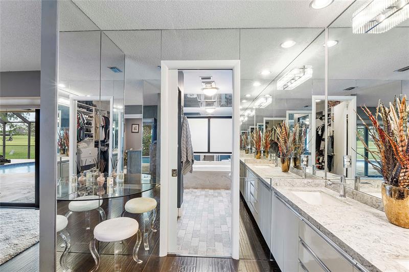 Image 21 of 50 For 8208 80th St