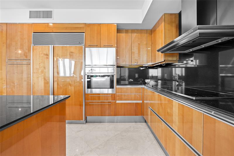Image 15 of 71 For 1600 Ocean Blvd  301