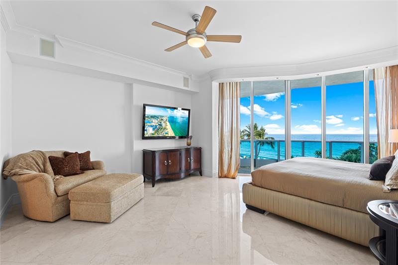 Image 19 of 71 For 1600 Ocean Blvd  301