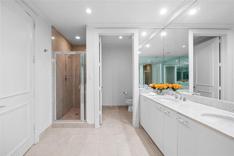 Image 39 of 71 For 1600 Ocean Blvd  301