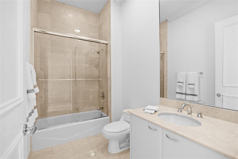 Image 42 of 71 For 1600 Ocean Blvd  301