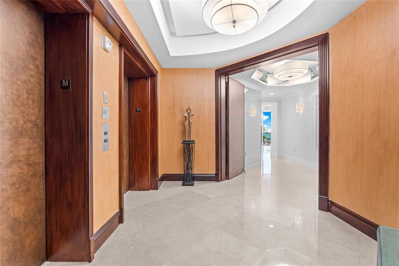 Image 43 of 71 For 1600 Ocean Blvd  301