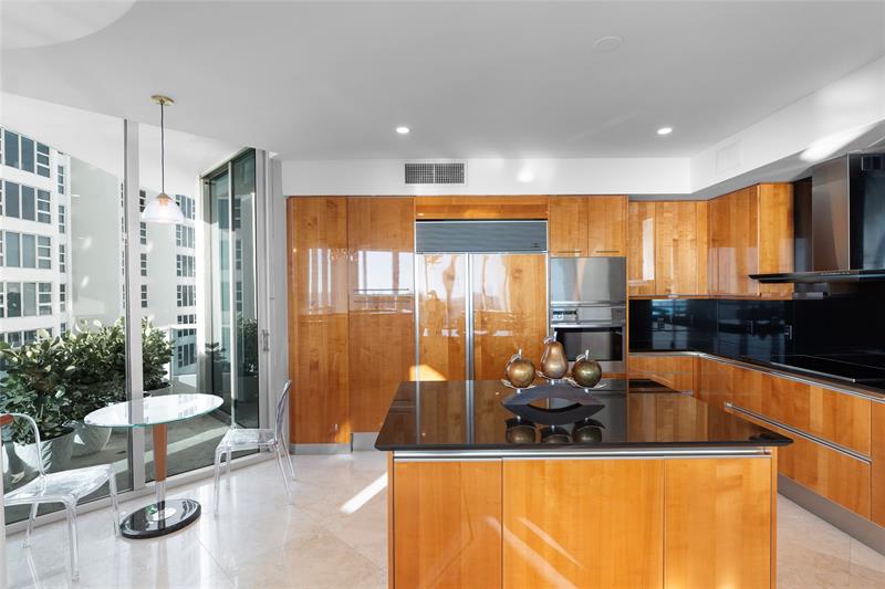 Image 64 of 71 For 1600 Ocean Blvd  301