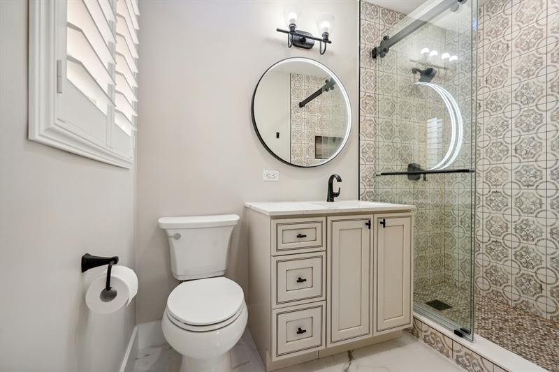 Image 31 of 60 For 720 2nd St  