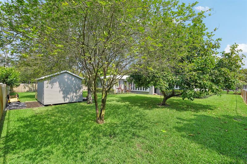 Image 49 of 60 For 720 2nd St  