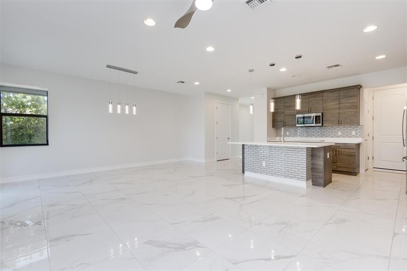 Image 10 of 59 For 10124 Brickhill Dr  10124