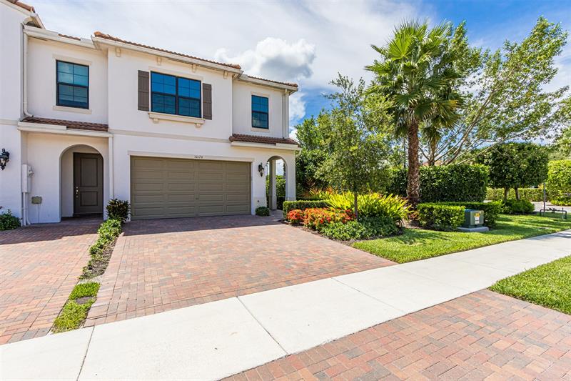 Image 15 of 59 For 10124 Brickhill Dr  10124