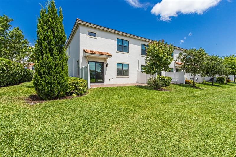 Image 16 of 59 For 10124 Brickhill Dr  10124