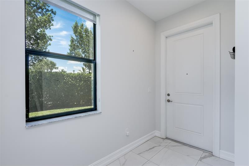 Image 17 of 59 For 10124 Brickhill Dr  10124