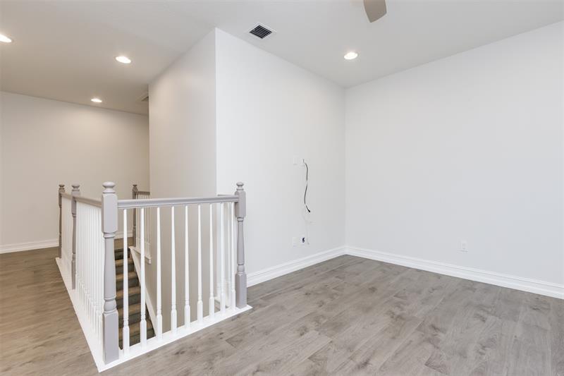 Image 30 of 59 For 10124 Brickhill Dr  10124
