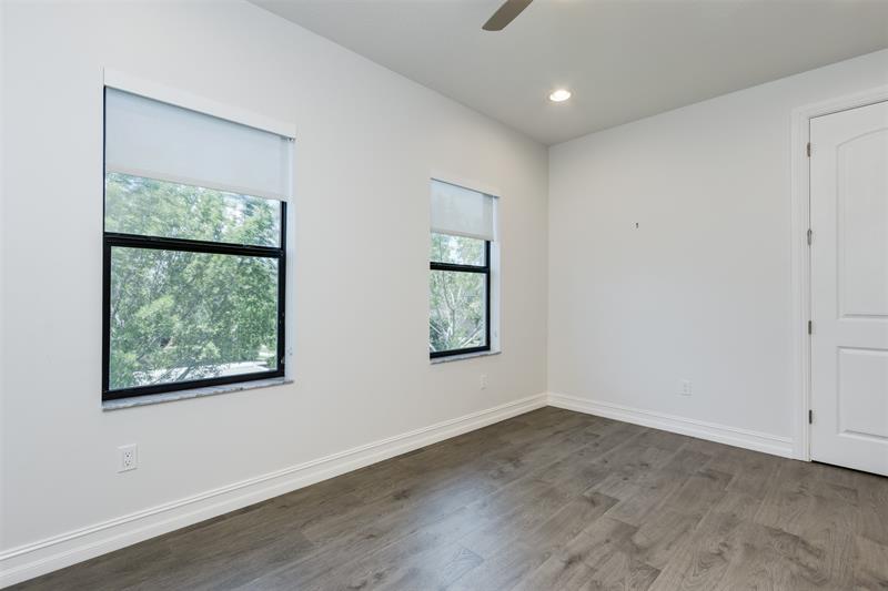 Image 31 of 59 For 10124 Brickhill Dr  10124