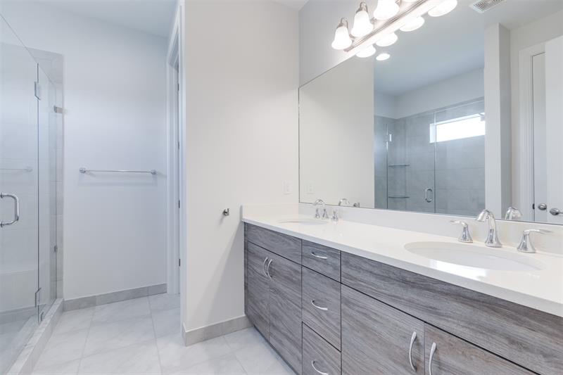 Image 43 of 59 For 10124 Brickhill Dr  10124