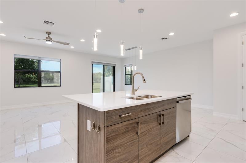 Image 9 of 59 For 10124 Brickhill Dr  10124