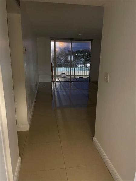 Image 3 of 11 For 488 165th Street Rd  309b