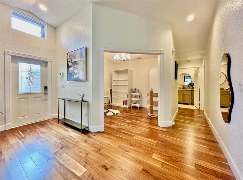 Image 4 of 30 For 16271 La Costa Dr