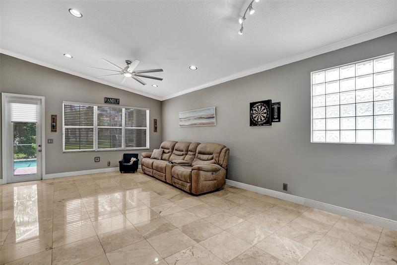 Image 33 of 88 For 5445 122 Dr  