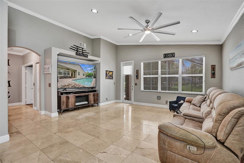 Image 35 of 88 For 5445 122 Dr  