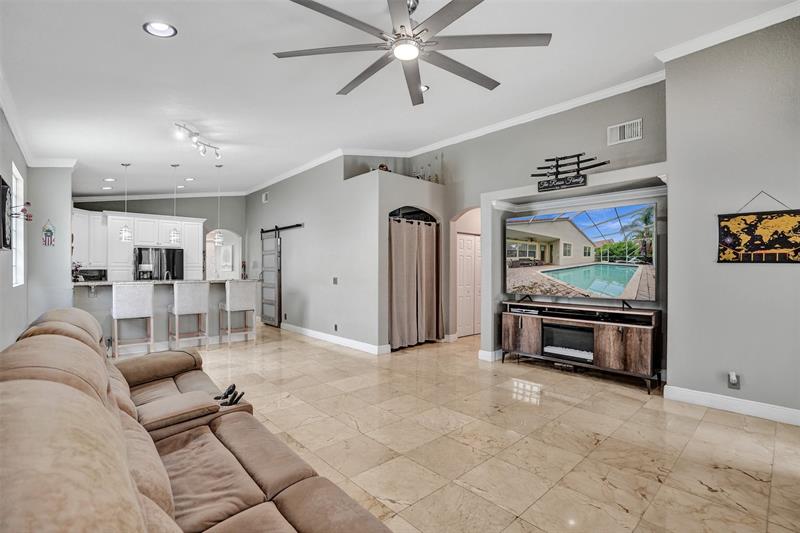 Image 36 of 88 For 5445 122 Dr  